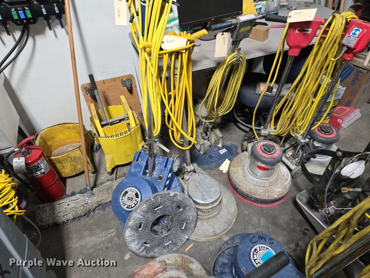 image for item EE8521 Cleaning equipment 