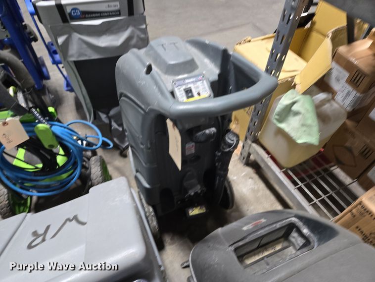 image for item EE8521 Cleaning equipment 