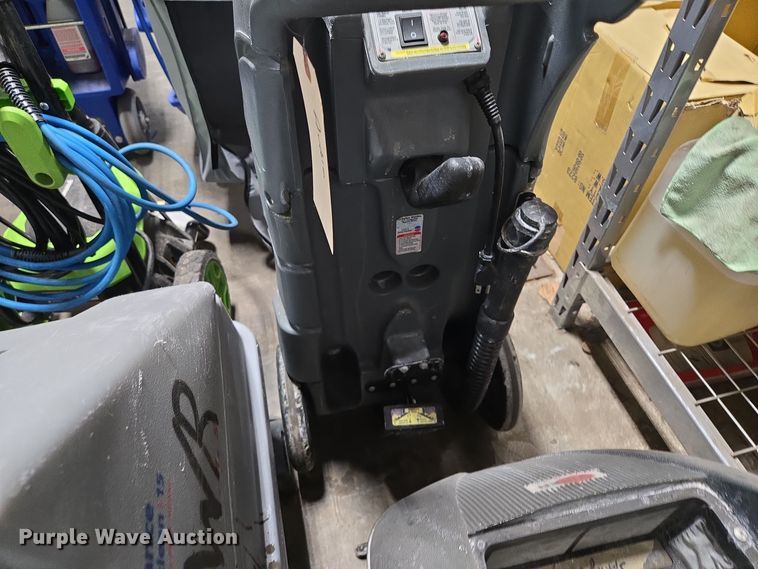 image for item EE8521 Cleaning equipment 