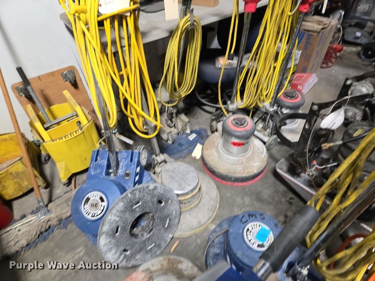 image for item EE8521 Cleaning equipment 