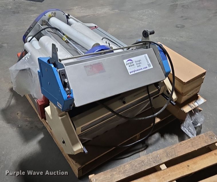 image for item EE8522 (5) laminating machines 
