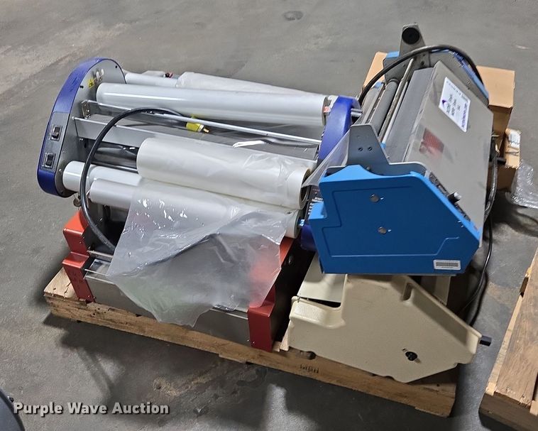 image for item EE8522 (5) laminating machines 
