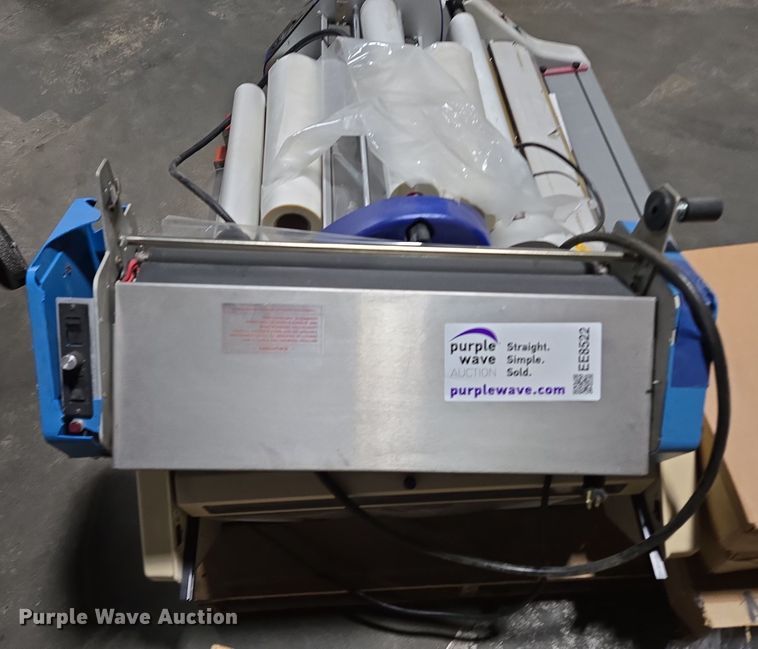image for item EE8522 (5) laminating machines 