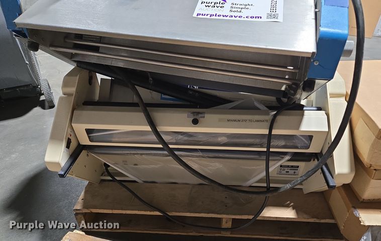 image for item EE8522 (5) laminating machines 