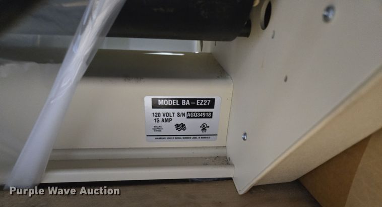 image for item EE8522 (5) laminating machines 