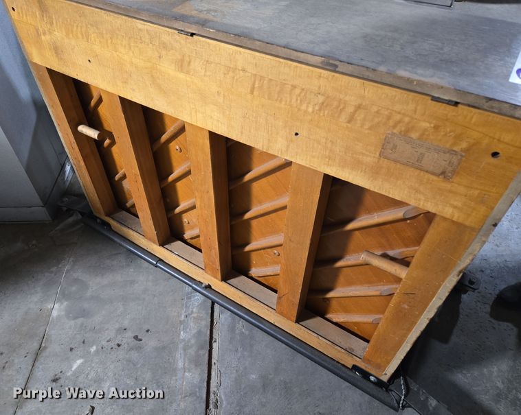 image for item EE8525 (2) pianos 