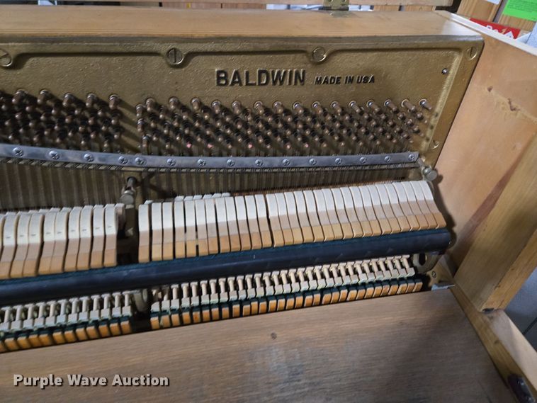 image for item EE8525 (2) pianos 