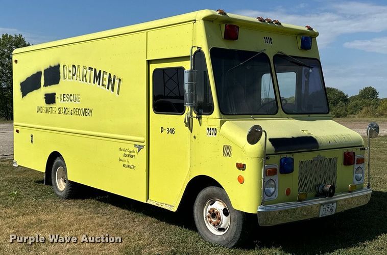 image for item EG6671 1980 Chevrolet rescue vehicle