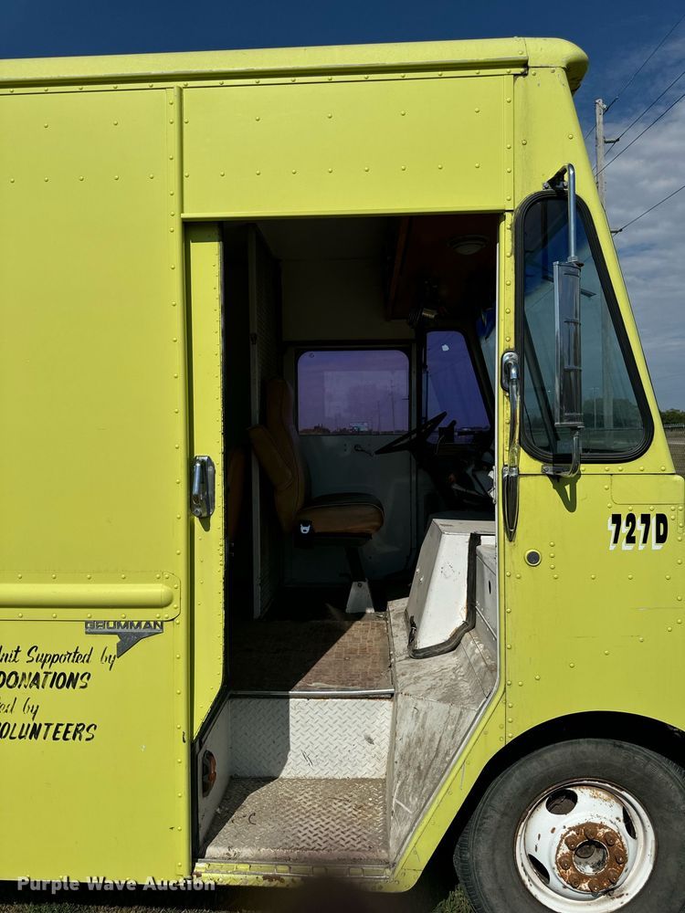 image for item EG6671 1980 Chevrolet rescue vehicle