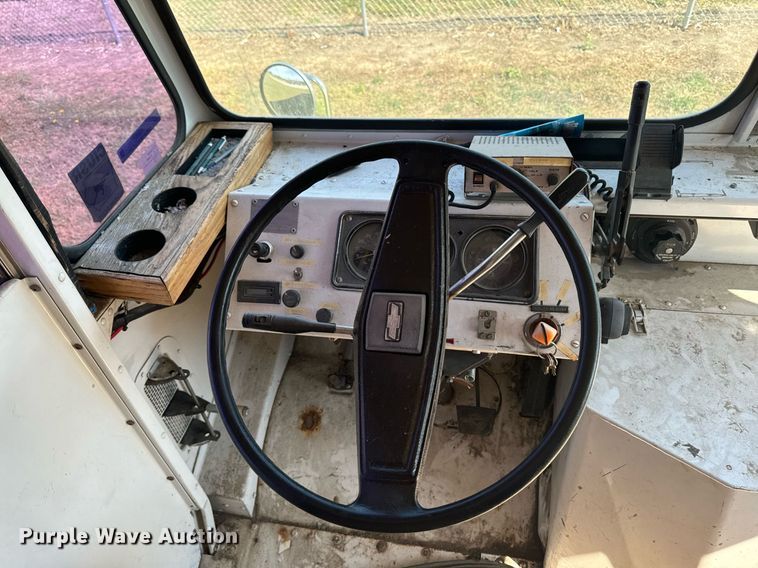 image for item EG6671 1980 Chevrolet rescue vehicle