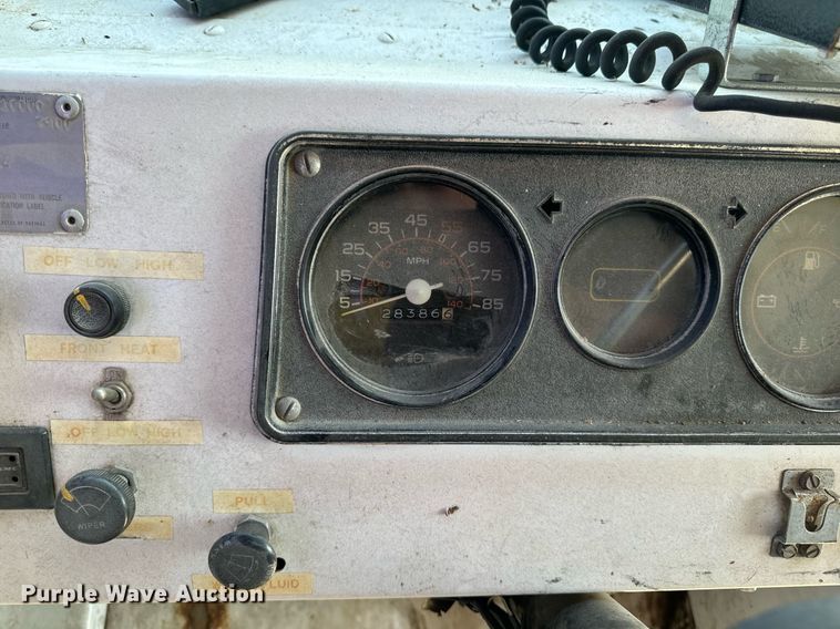 image for item EG6671 1980 Chevrolet rescue vehicle