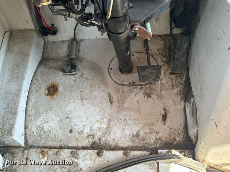 image for item EG6671 1980 Chevrolet rescue vehicle