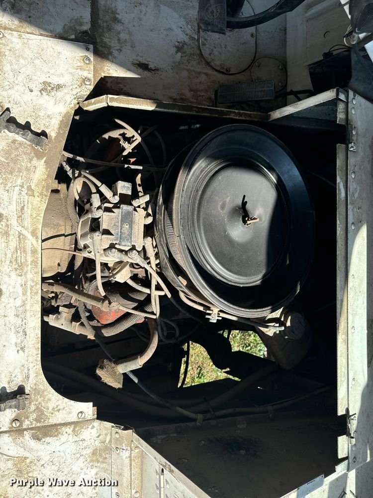 image for item EG6671 1980 Chevrolet rescue vehicle