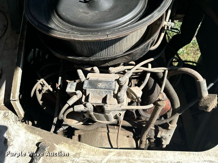 image for item EG6671 1980 Chevrolet rescue vehicle