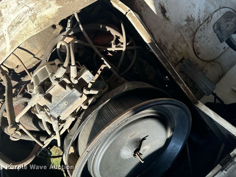 image for item EG6671 1980 Chevrolet rescue vehicle