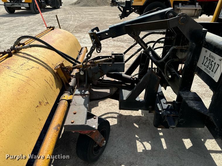 image for item EG6681 Broom