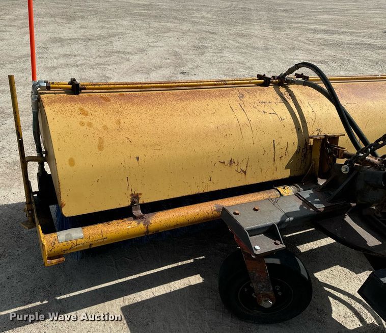 image for item EG6681 Broom