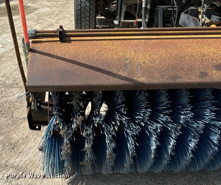 image for item EG6681 Broom