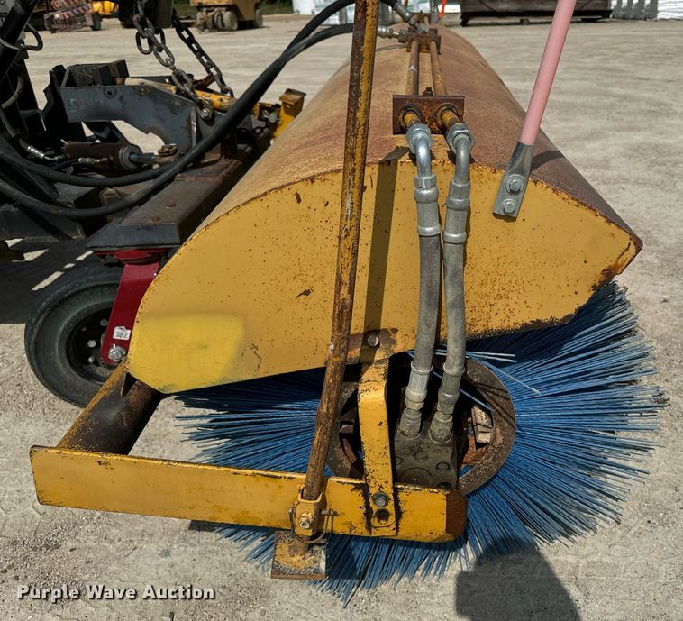 image for item EG6681 Broom