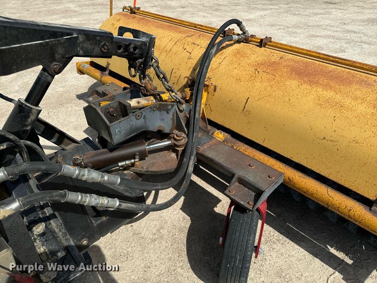 image for item EG6681 Broom