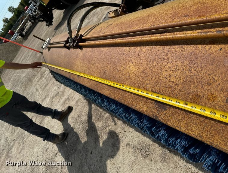 image for item EG6681 Broom