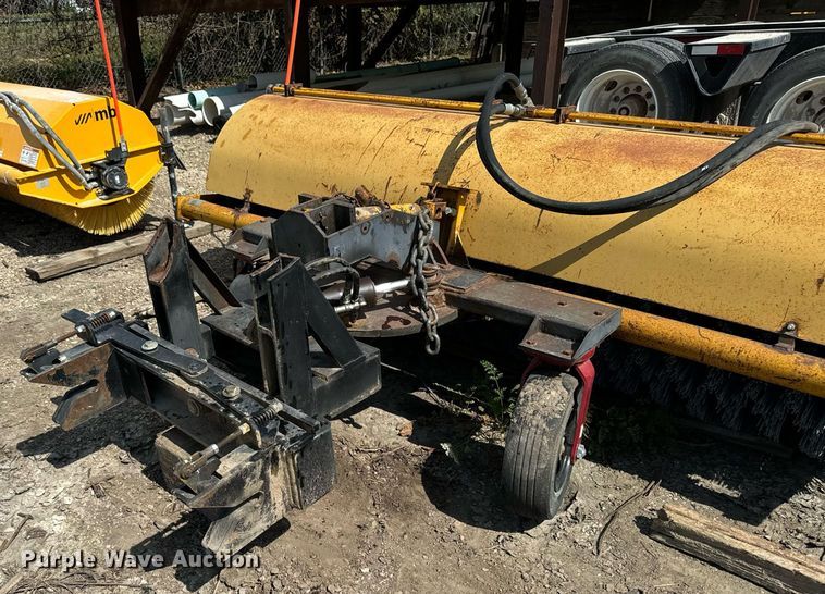 image for item EG6681 Broom