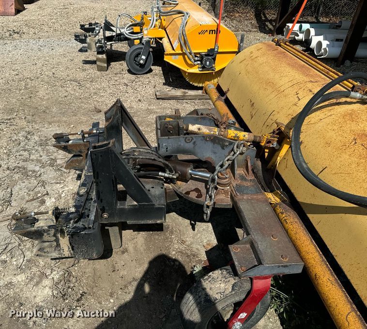 image for item EG6681 Broom