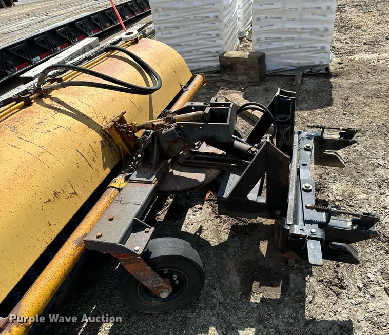 image for item EG6681 Broom