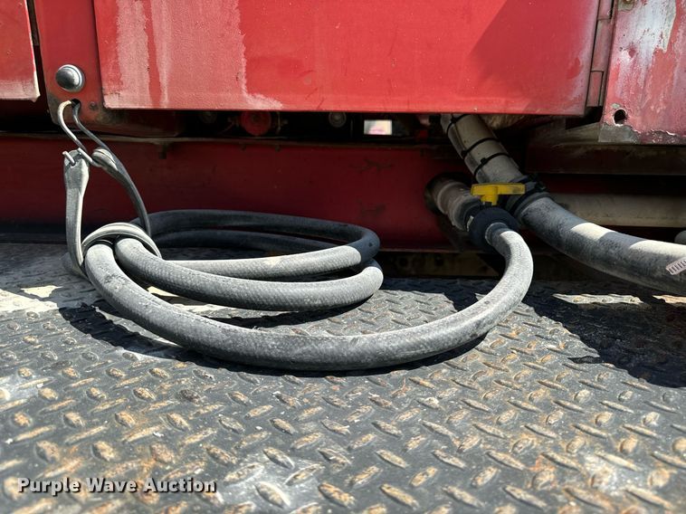 image for item EG6682 1986 Ford 8000 flatbed truck