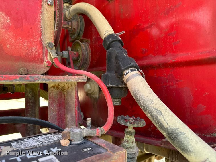 image for item EG6682 1986 Ford 8000 flatbed truck