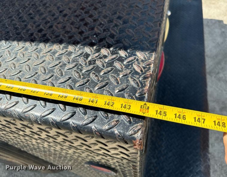 image for item EG6682 1986 Ford 8000 flatbed truck