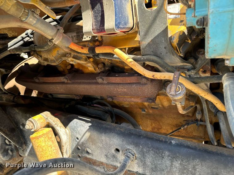 image for item EG6682 1986 Ford 8000 flatbed truck