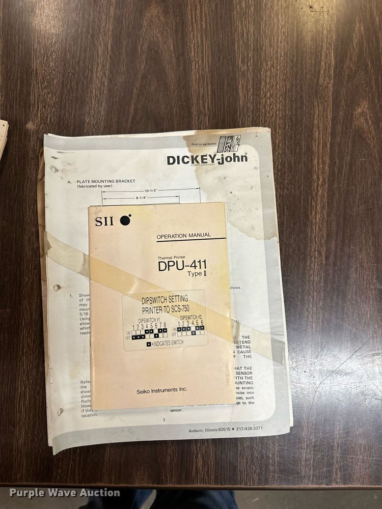 image for item EG6682 1986 Ford 8000 flatbed truck