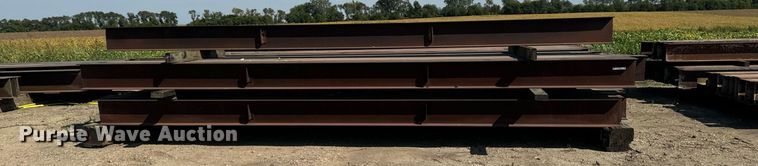 image for item EG6685 Approximately 37 steel beams