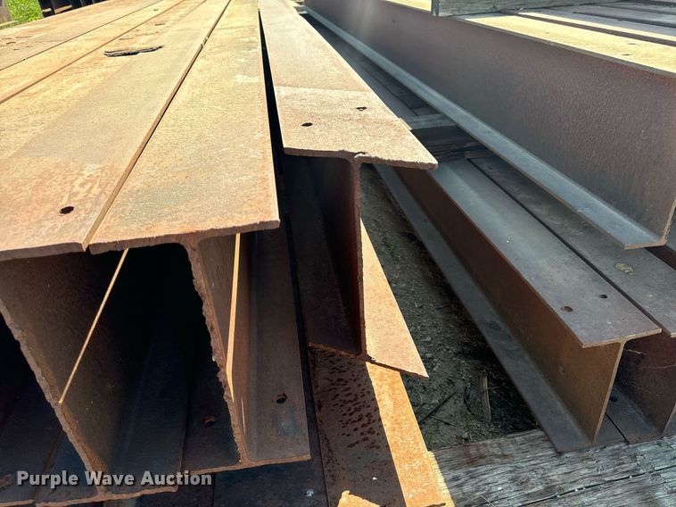 image for item EG6685 Approximately 37 steel beams