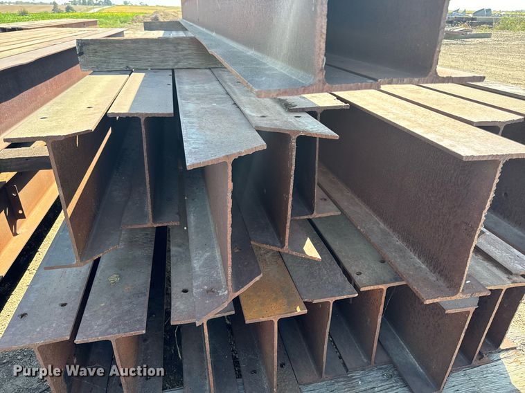 image for item EG6685 Approximately 37 steel beams