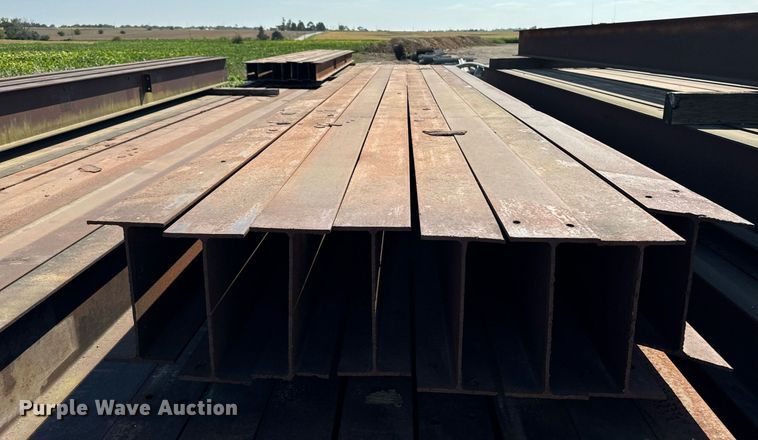 image for item EG6685 Approximately 37 steel beams