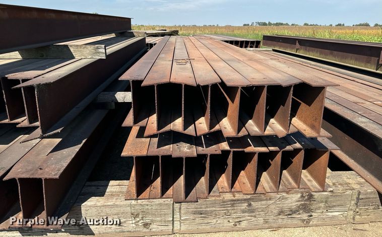 image for item EG6685 Approximately 37 steel beams
