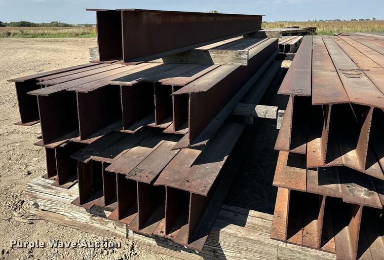 image for item EG6685 Approximately 37 steel beams
