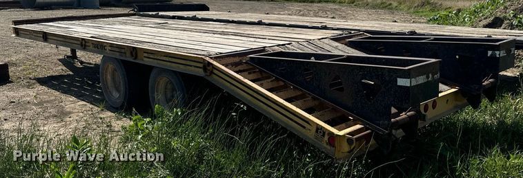 image for item EG6687 1993 Trail King TK30-2400 equipment trailer