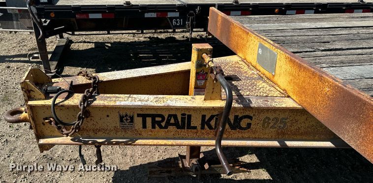 image for item EG6687 1993 Trail King TK30-2400 equipment trailer