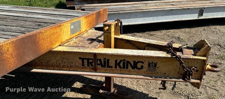 image for item EG6687 1993 Trail King TK30-2400 equipment trailer