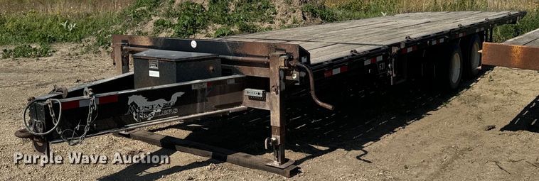 image for item EG6688 2004 Mustang Trailers BD15K30 tilt deck equipment trailer