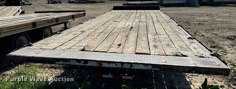 image for item EG6688 2004 Mustang Trailers BD15K30 tilt deck equipment trailer