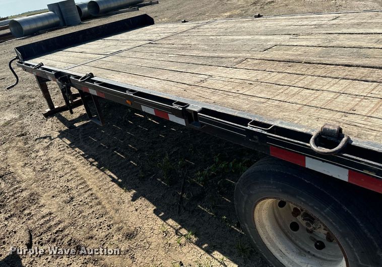image for item EG6688 2004 Mustang Trailers BD15K30 tilt deck equipment trailer