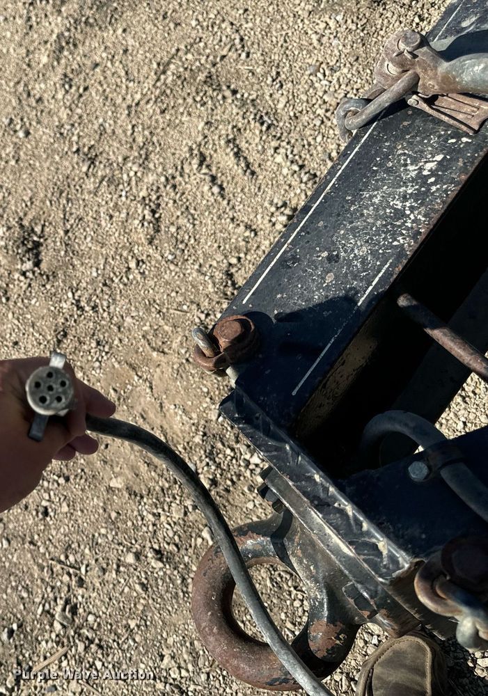 image for item EG6688 2004 Mustang Trailers BD15K30 tilt deck equipment trailer