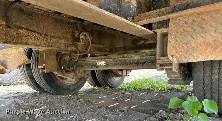 image for item EG6688 2004 Mustang Trailers BD15K30 tilt deck equipment trailer