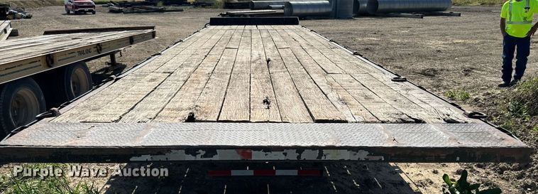 image for item EG6688 2004 Mustang Trailers BD15K30 tilt deck equipment trailer