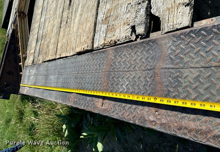 image for item EG6688 2004 Mustang Trailers BD15K30 tilt deck equipment trailer