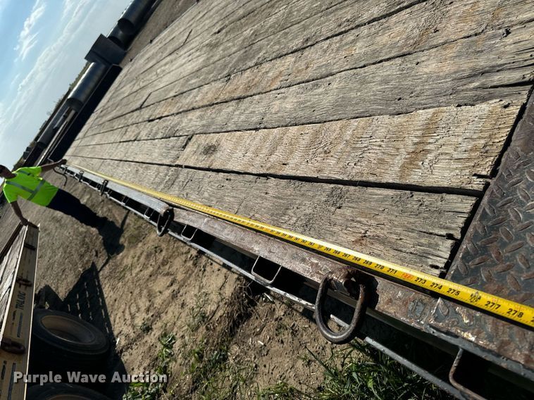 image for item EG6688 2004 Mustang Trailers BD15K30 tilt deck equipment trailer